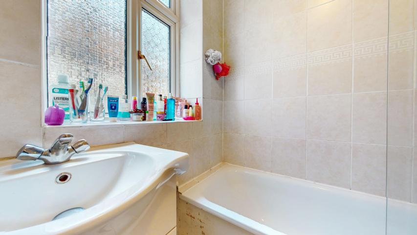 Modern Sharers Apartment Elstow Grange, Brondesbury Park